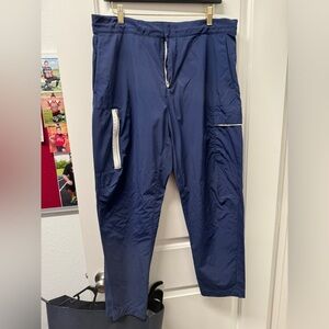 Nike sportswear windbreaker pants in olive and navy men’s size 34 waist